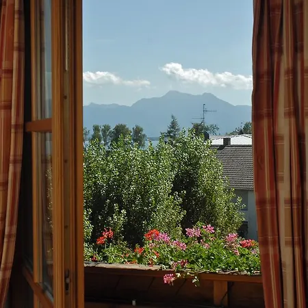 Hotel Neuer Am 3*