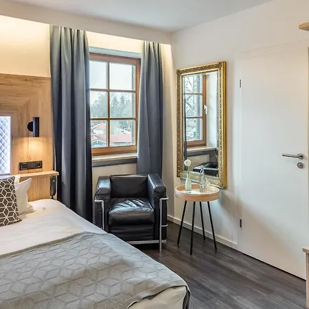 Neuer Am Hotel 3*