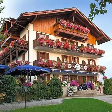 Hotel Neuer Am 3*