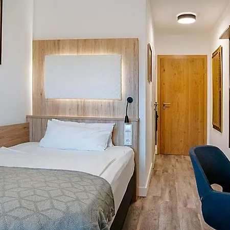 Neuer Am Hotel Prien am Chiemsee