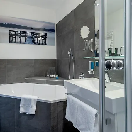 Neuer Am Hotel Prien