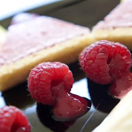 Szálloda Neuer Am 3*