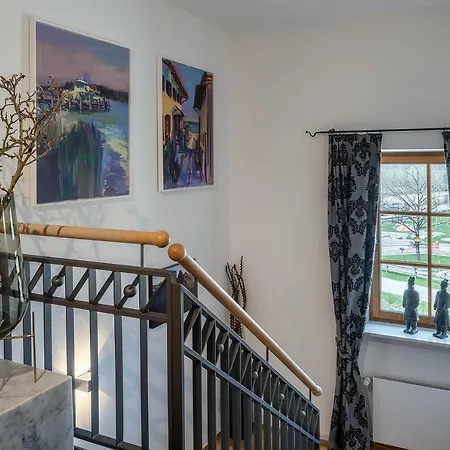 Szálloda Neuer Am 3*